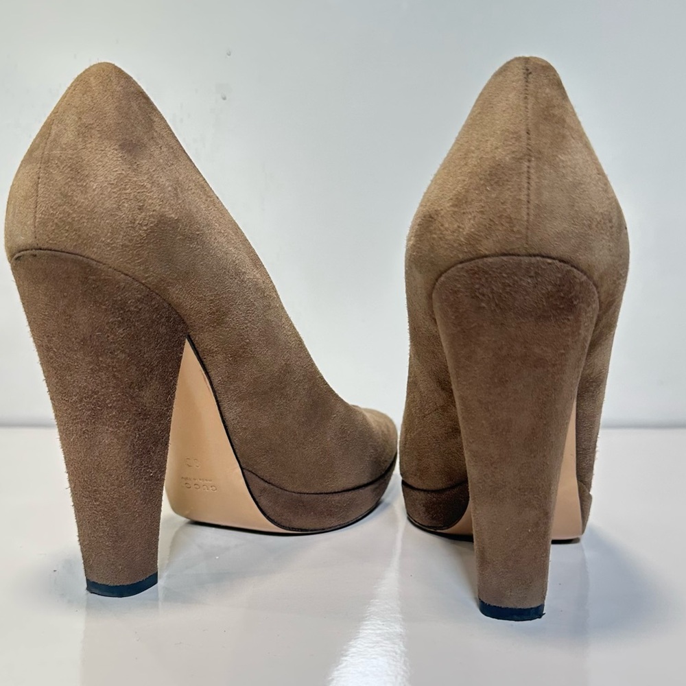 Gucci Pump - image 3